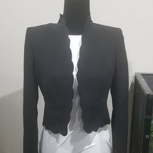 Stylish scalloped edge black open front blazer